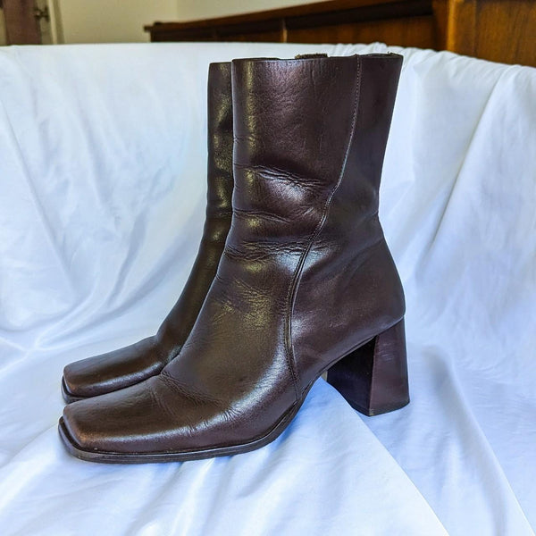 Vintage Y2K Maripé Chocolate Brown Leather Square Toe Heeled Boots