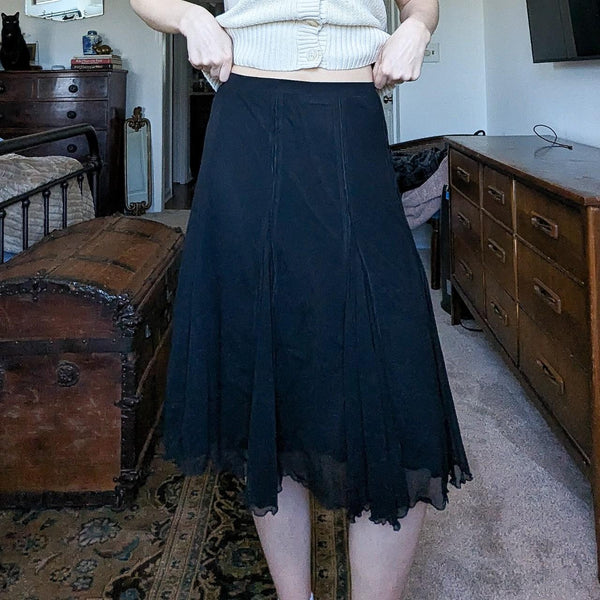 Vintage Y2K Black Lettuce Hem Flowy Black Midi Skirt