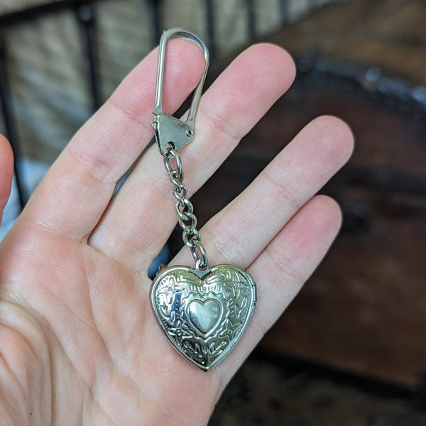 Vintage Silver Tone Etched Heart Locket Keychain