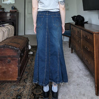 Vintage Y2K Pleated Denim Maxi Skirt