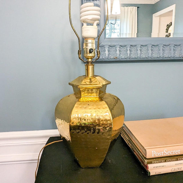 Vintage Hammered Brass Urn Ginger Jar Style Traditional Decorative Lamp