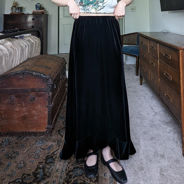 Vintage Y2K Black Velvet Ruffle Hem Maxi Skirt