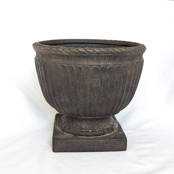 Vintage Style Matte Black Traditional Urn Planter