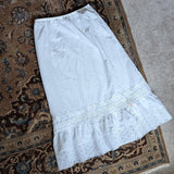 Vintage Lady Manhattan White Lace Tiered Midi Skirt