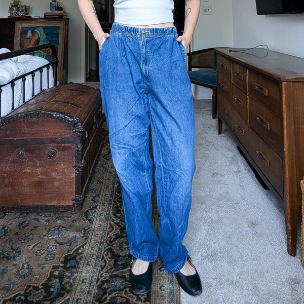 Vintage Straight Leg Stretchy Waist Pull On Jeans