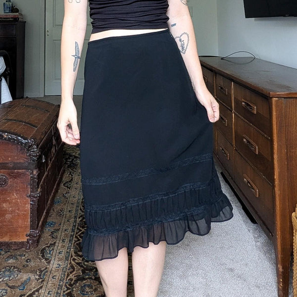 Vintage Apostrophe Y2K Black Lace Ruffle Detail Midi Slip Skirt