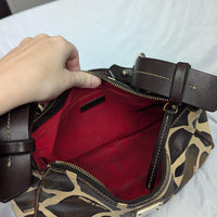Vintage Y2K Dooney & Bourke Giraffe Pattern Leather Animal Print Shoulder Bag
