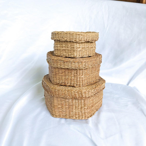 Set of Three Vintage Seagrass Nesting Baskets