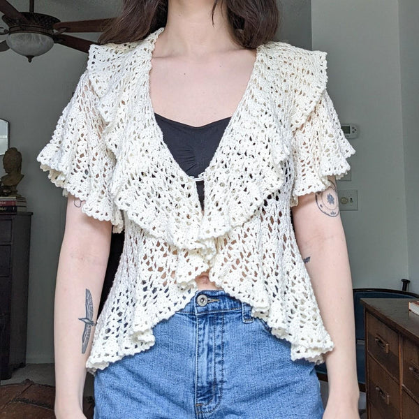 Betsey Johnson Y2K Vintage White Crochet Shrug Short Sleeve Cardigan