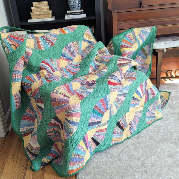 Vintage Handmade Green Multicolor Fan Pattern Quilt