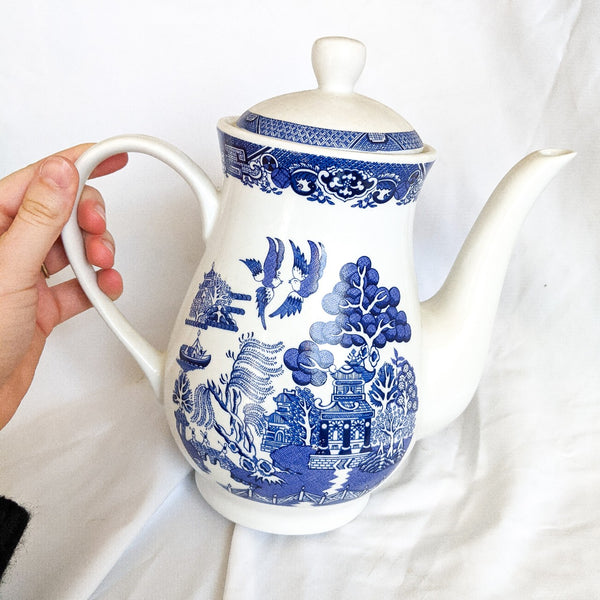 Vintage Royal Cuthbertson Blue Willow Teapot