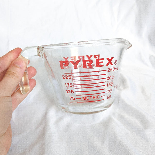 Pyrex 1 Cup Glass Handle Measuring Cup