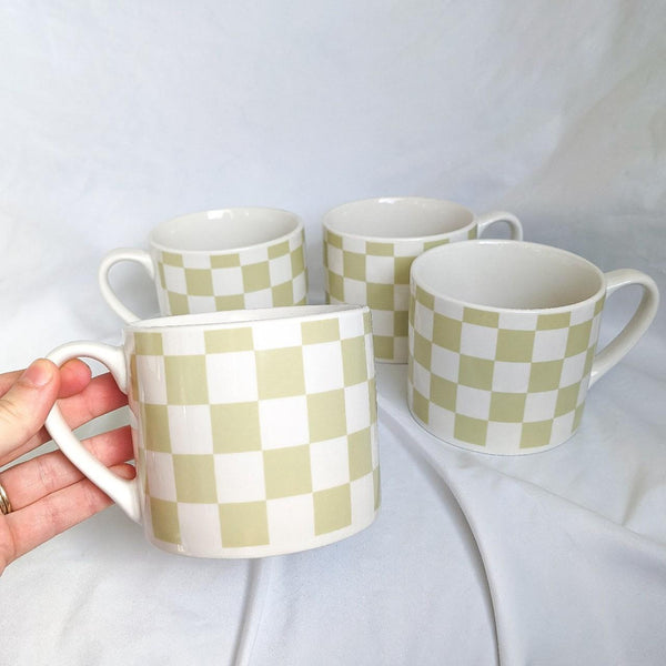 Set of 4 Vintage Pistachio Green & White Checkerboard Mugs