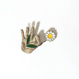 Vintage Daisy Hand Pin